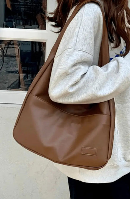 Vintage Schultertasche mit Zeitgemäßer Funktion für Frauen